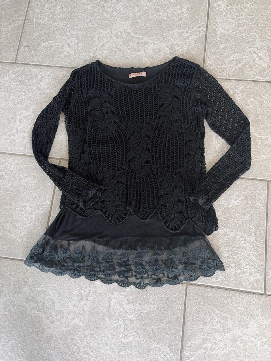 Maglioni & Felpe: Schwarzes Häkelpullover mit Spitze, Grösse S – Usato da Schöftland venduto da nevio74