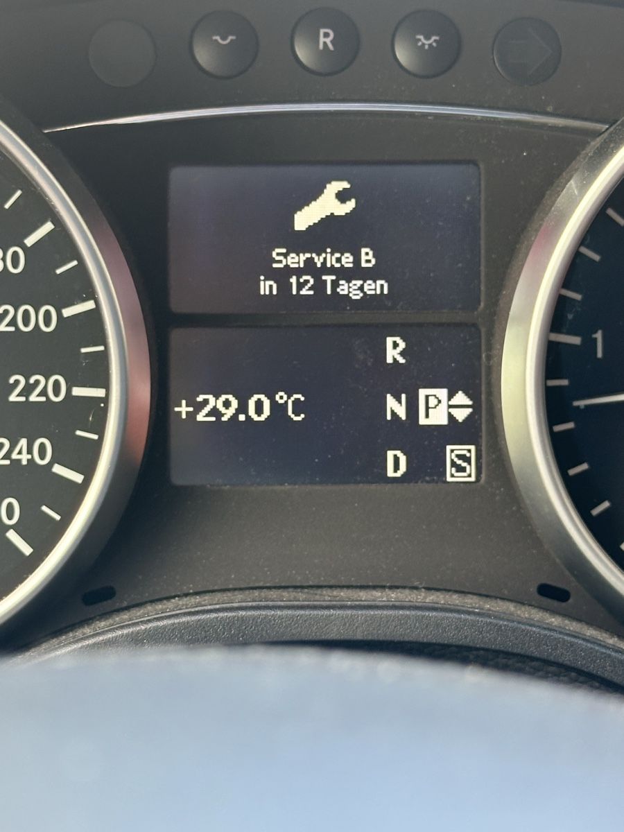 Mercedes-Benz Automobili: MERCEDES-BENZ GL 320 CDI – Usato da Zürich venduto da Ironmaratoni 7
