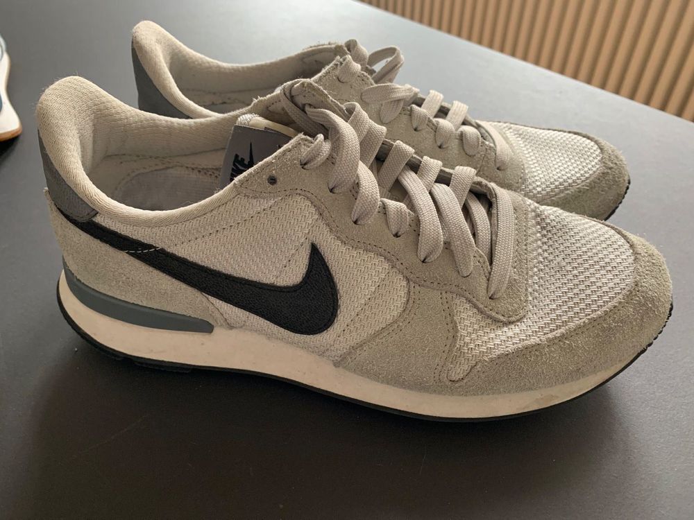 nike internationalist 38.5