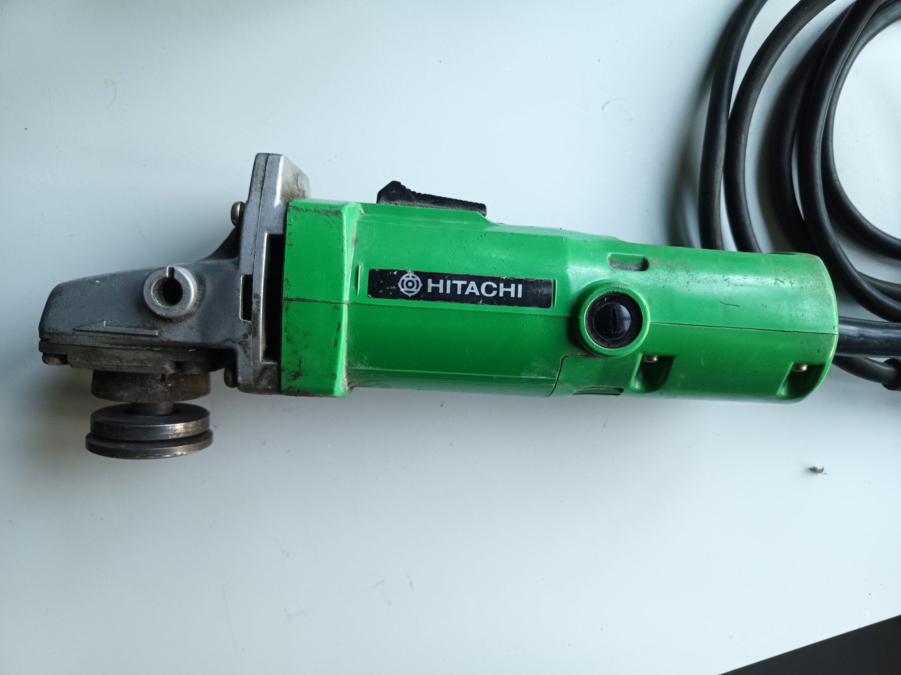 Hitachi Smerigliatrici & Lucidatrici: Hitachi G13SB Winkelschleifer – Usato da Oberegg venduto da A-Z.Handel.Loehrer 3