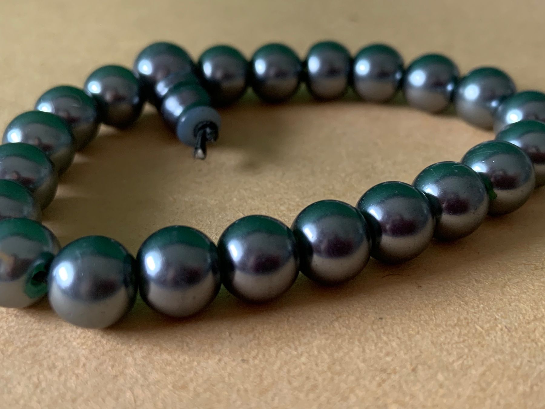 Bracciali & Braccialetti: Armband Anthrazit leuchtend – Usato da Dittingen venduto da Bijoubelle 1