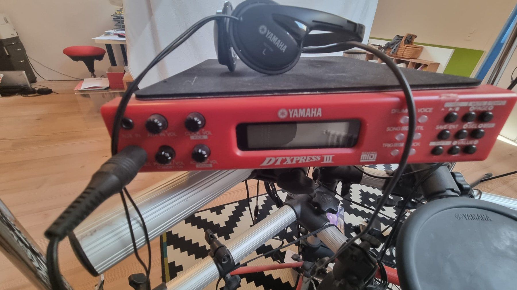 Yamaha Strumenti musicali: Yahama E-Drum Set DTXPress III – Usato da Wabern venduto da Cnaira 3