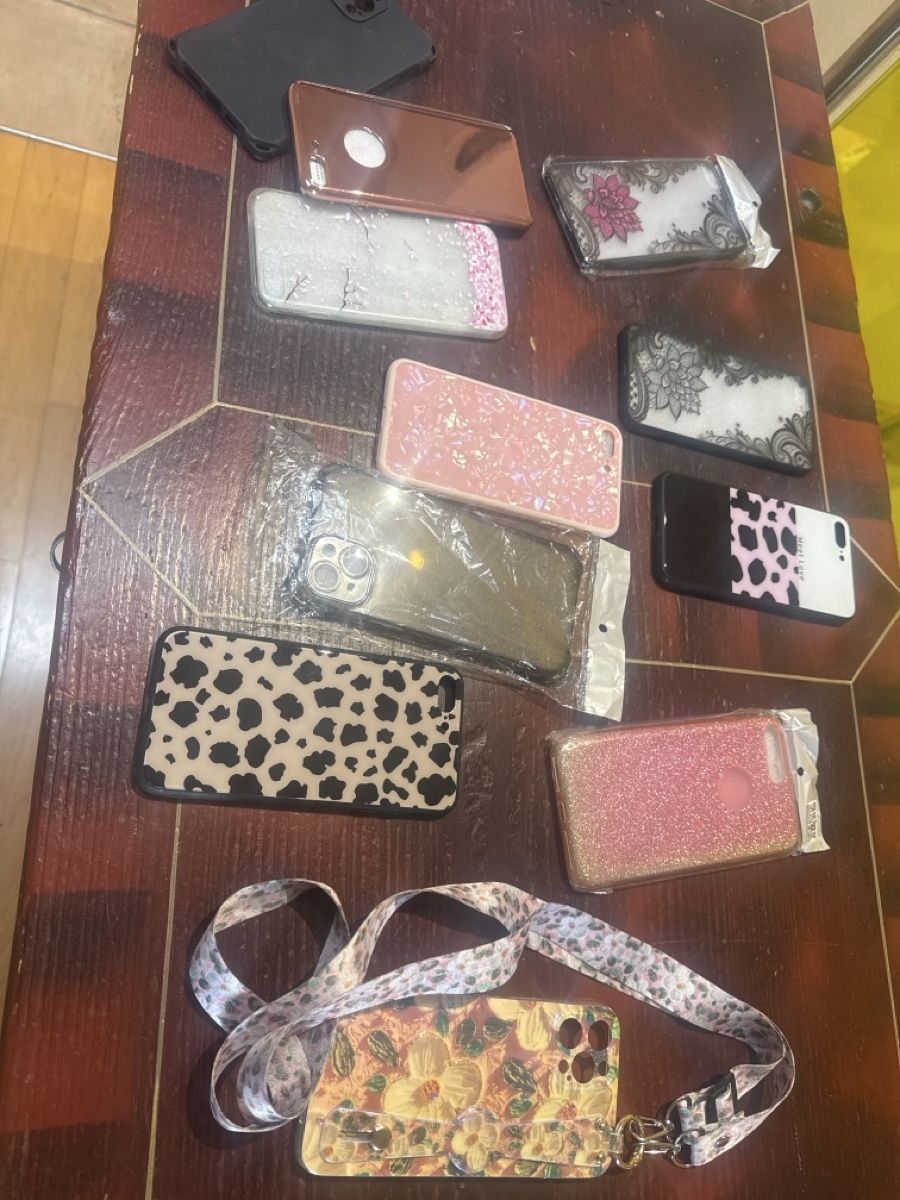 Coques & Protection écran: Handyhüllen – Neuf (Voir description) à Horriwil par Carrera68 2