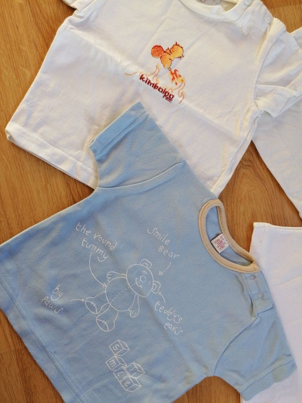 Lotti & Set di vestiti: 4 T-shirts Gr 68 – Usato da Büttikon AG venduto da Amineah 1