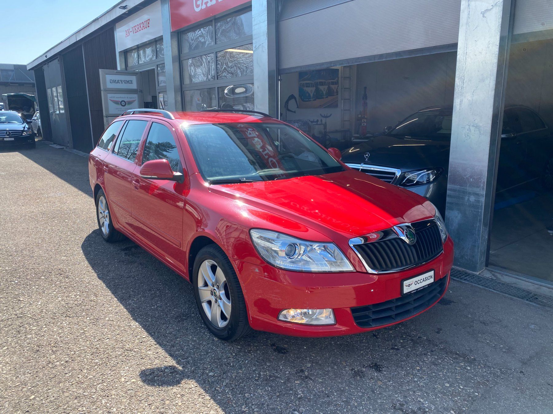 Skoda Automobili: SKODA Octavia Combi 1.4 TSI Ambiente DSG – Usato da Biel/Bienne venduto da AS24 2