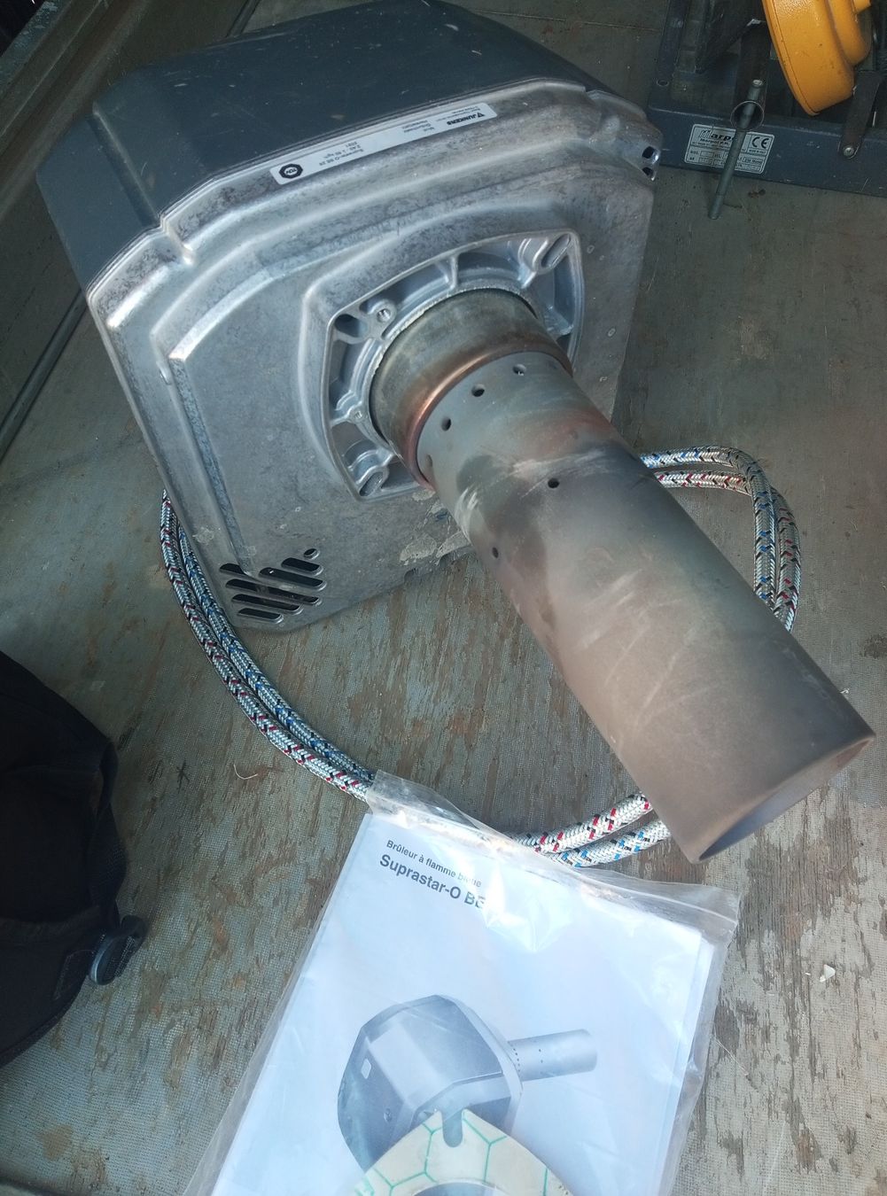 Bosch Radiatori: Brûleur Junkers 27,5-33,0 KW – Usato da Bienne venduto da Daniel_Schader 2
