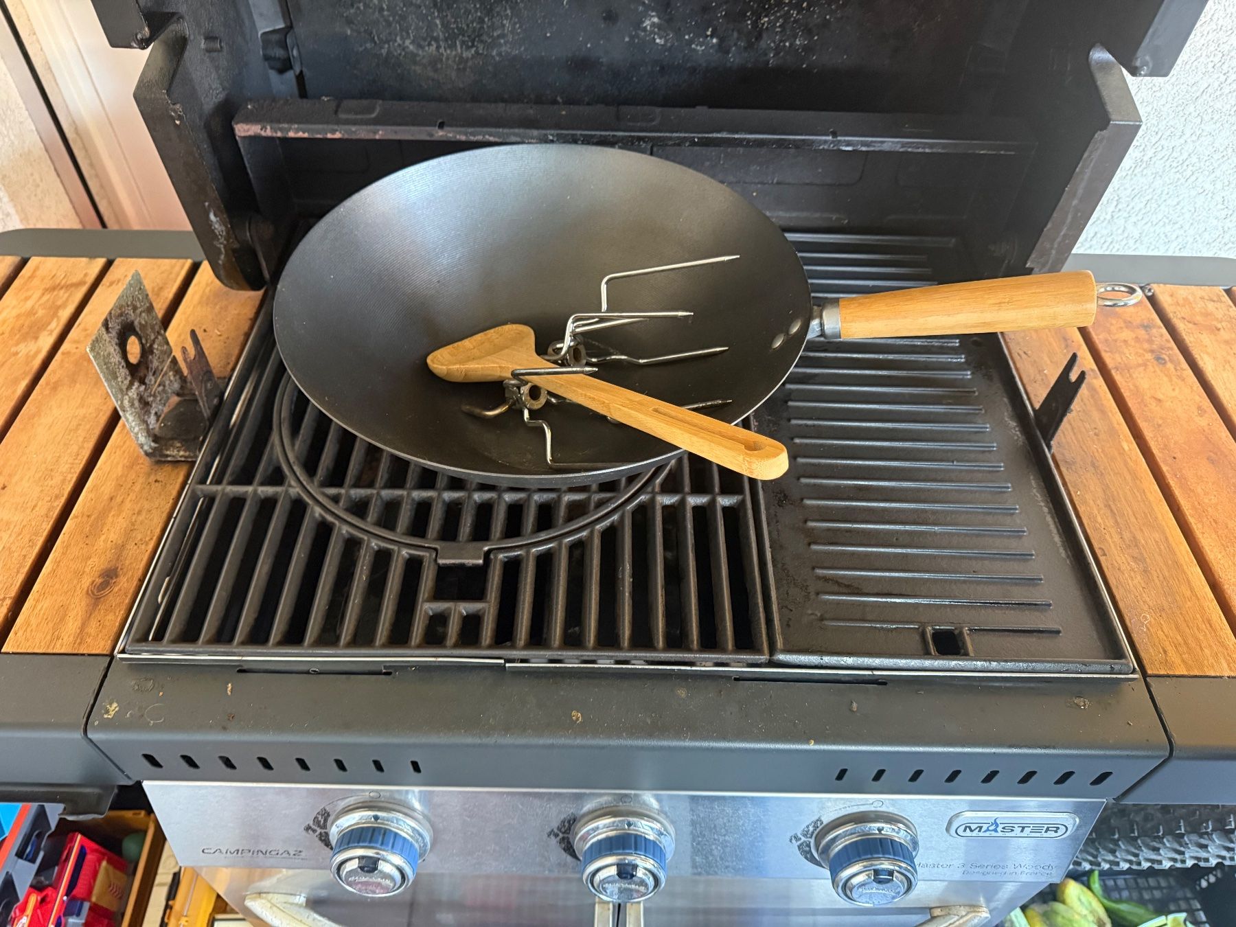 Campingaz Grils: Grill Campingaz 3 series – D'occasion à Gland par anc_hys2 8
