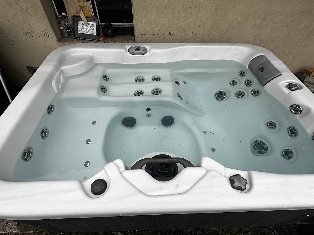 Whirlpool: Whirlpool  – Gebraucht aus Kallern von Sukli1 2