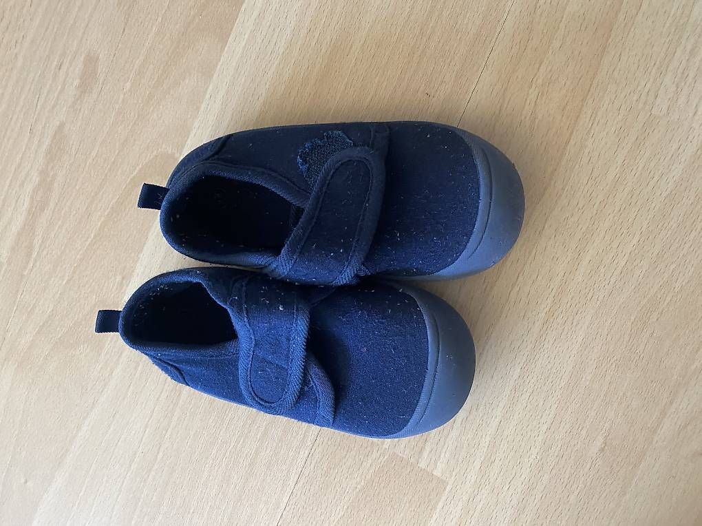 Scarpe per ragazzi: Kinder Schuhe grosse 22 – Usato da Zürich venduto da ER- 1