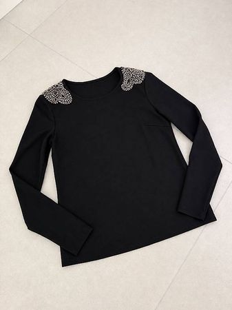 Top Gr. S mit veredelten Schulterdetails