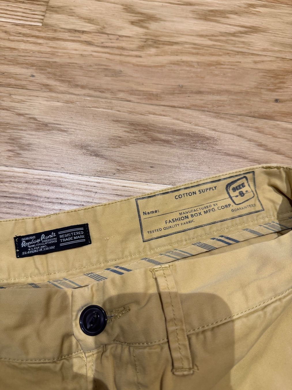Replay Pantaloni: REPLAY Shorts Grösse 28 – Usato da Lyss venduto da taw1009 2
