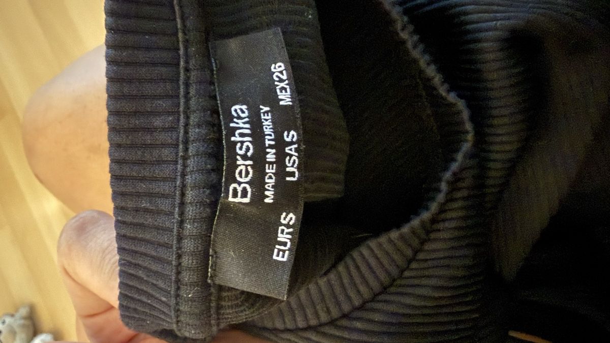 Bershka Top: Oberteil, rückenfrei, Grösse S – Nuovo (secondo la descrizione) da Thun venduto da tat_zb9b 2