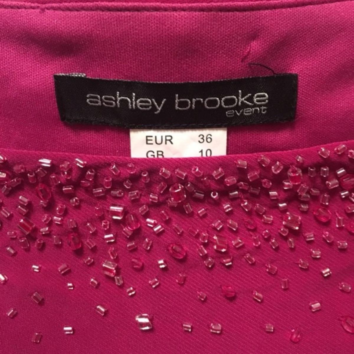 Vestiti: Gorgeous Ashley Brooke dress – Nuovo (secondo la descrizione) da Küsnacht ZH venduto da GirlyCloset 3