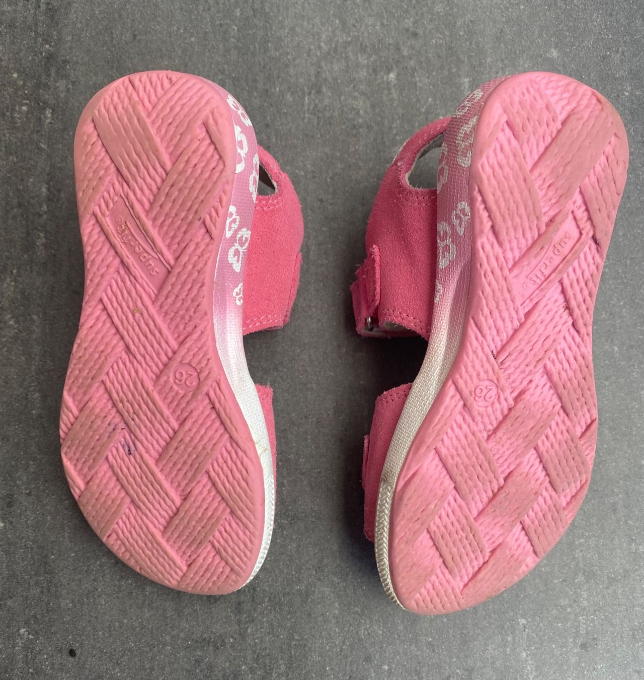Superfit Schuhe für Mädchen: Sandalen Superfit pink Grösse 26 – Gebraucht aus Neerach von Sixtine 1