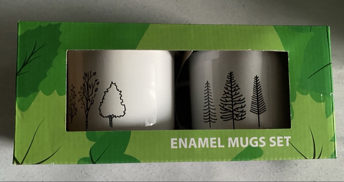 Tassen: Enamel Mugs Set mit Baumdesign neu – Neu und originalverpackt aus Allschwil von Deal_Tiger99