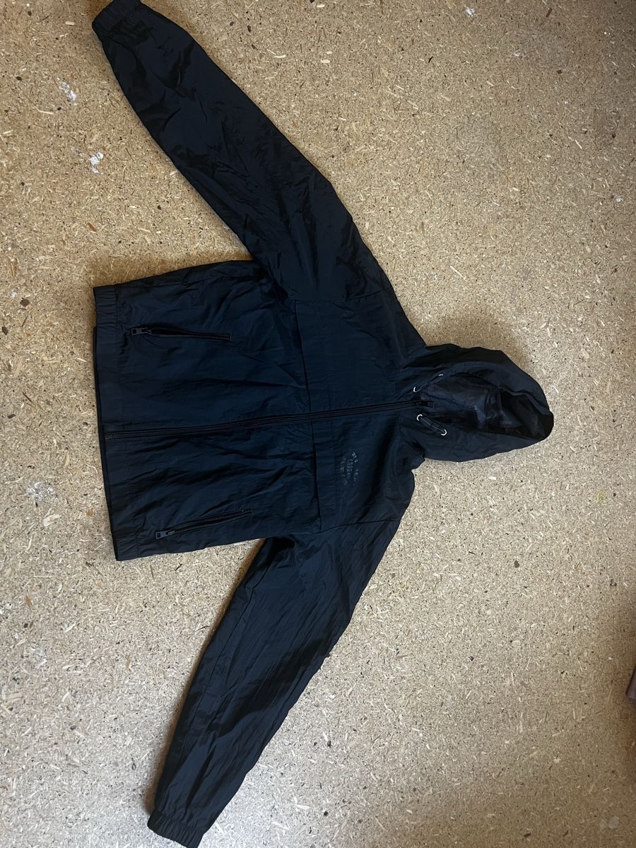 Giacche: Windjacke schwarz Gr. 170 – Usato da Rupperswil venduto da Gisliflue007