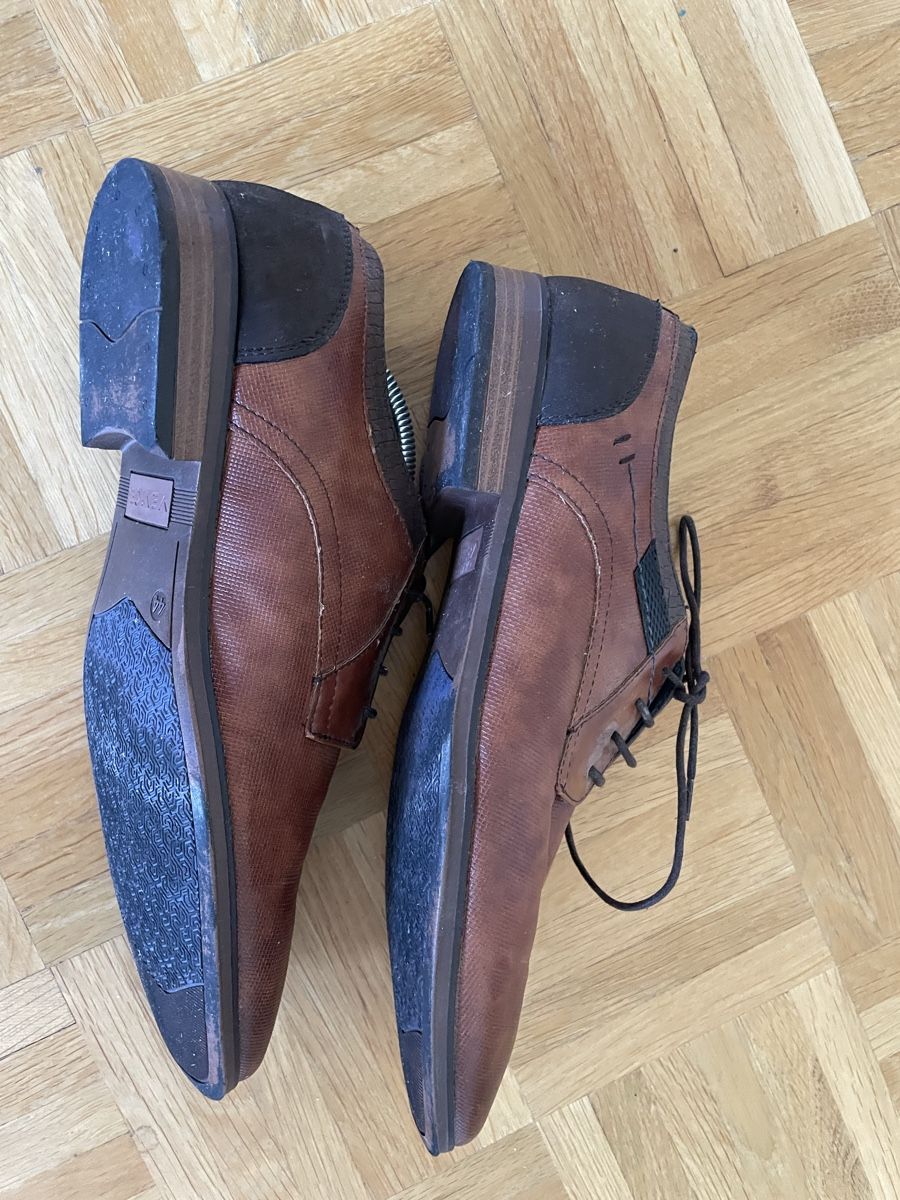 Scarpe da uomo: Herrenschuhe Venice .Leder.Gr.44 – Usato da Basel venduto da Kamberly 7