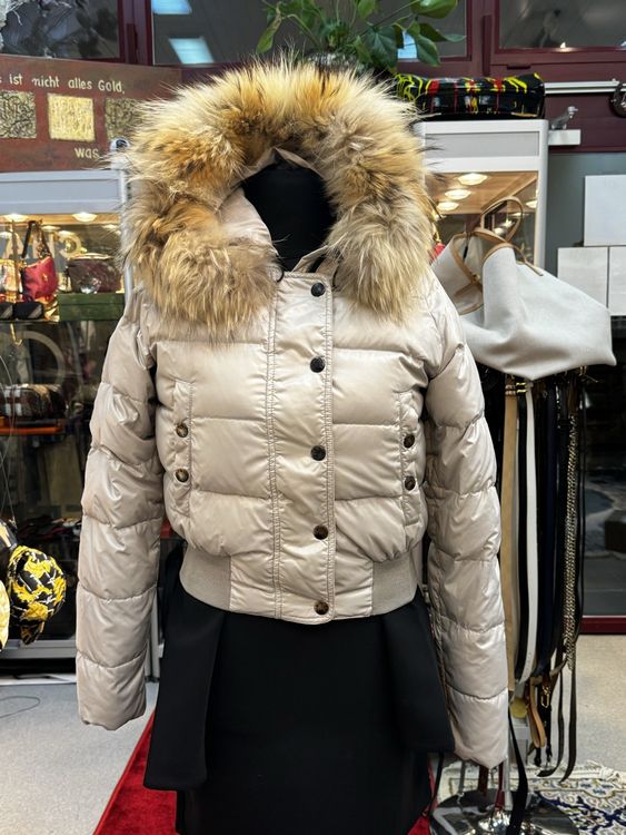 Moncler jacke hot sale gold