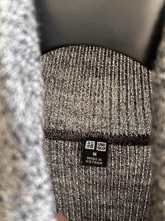 Maglioni & Felpe: Uniqlo Wollpullover – Usato da Alpnachstad venduto da mar_6ckd 1