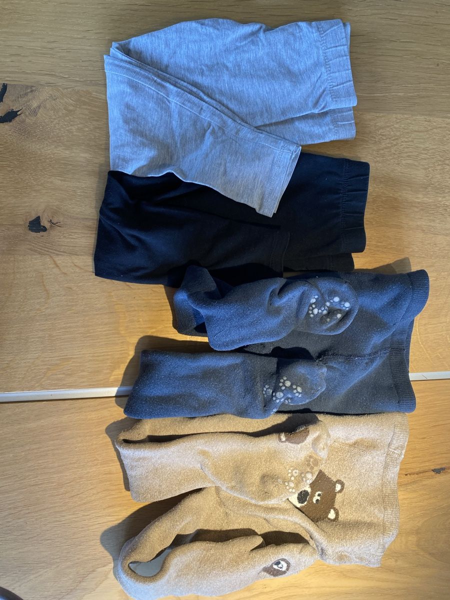 C&A Collant & Leggings: Collants et leggings  – Usato da Estavannens venduto da charriere23
