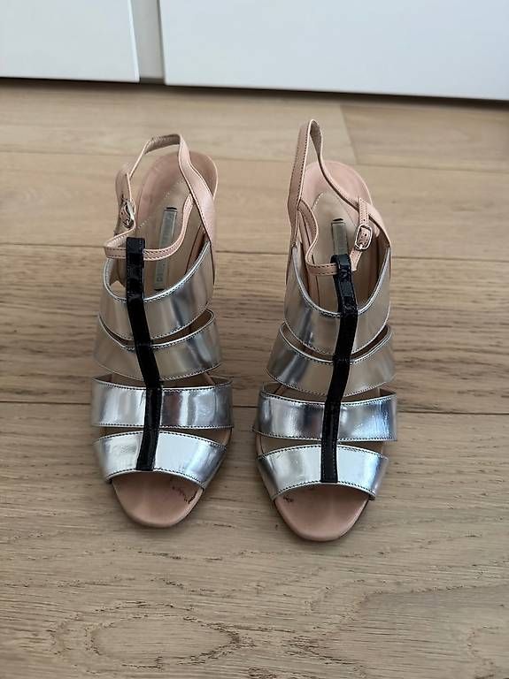 Damenschuhe: Sandales à talons Nicholas Kirkwood – Gebraucht aus Genève von hya_ccc8