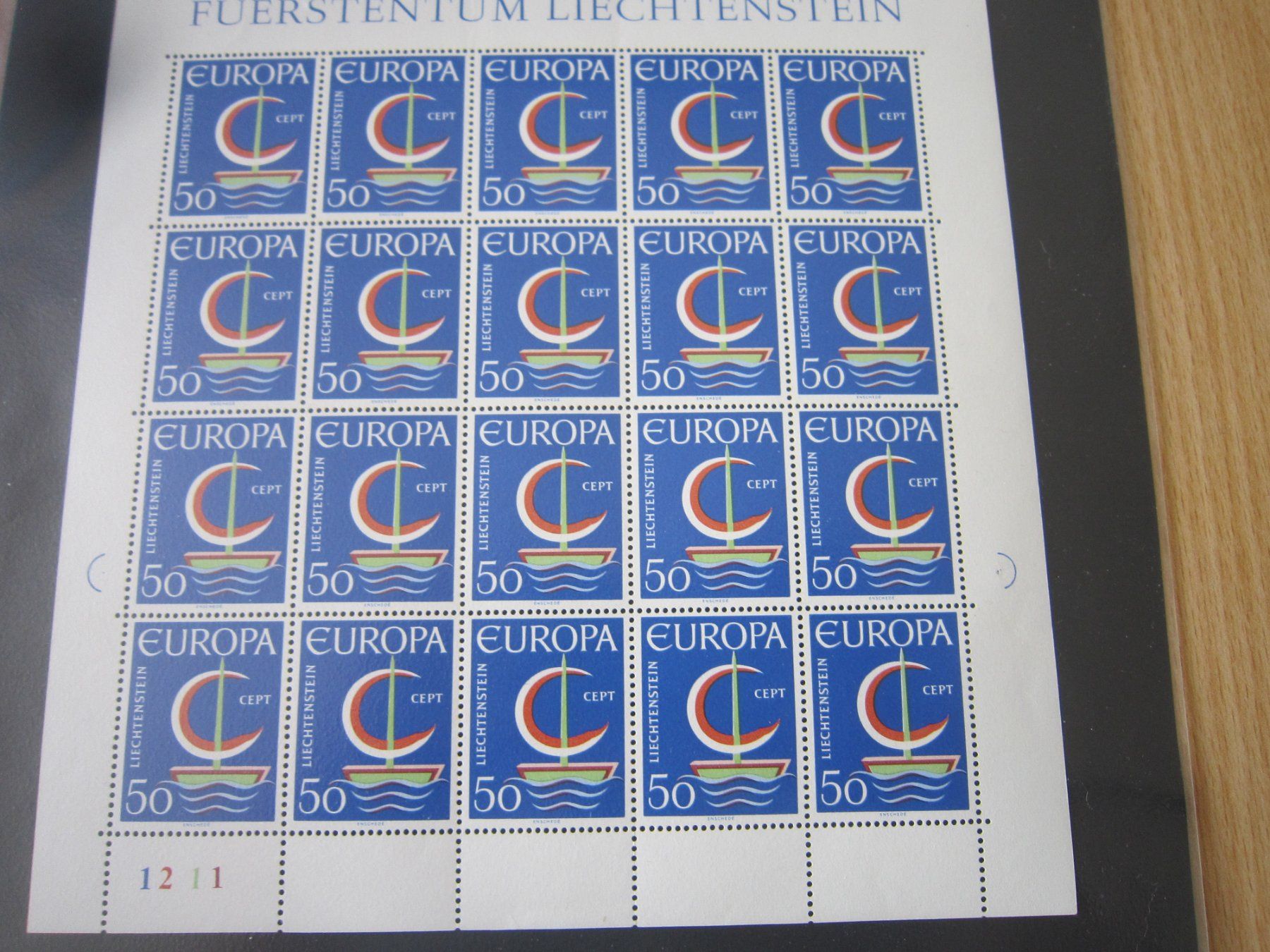Tous les timbres: EUROPA Blöcke Lichtenstein – D'occasion à Giubiasco par sal_9j6w