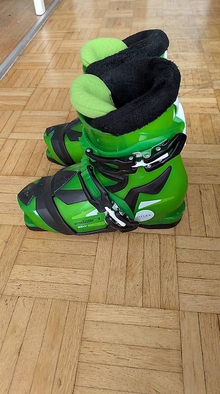 Schuhe für Jungen: Skischuhe f. Kinder, EU 34 bis 36 – Gebraucht aus Zollikofen von Serious