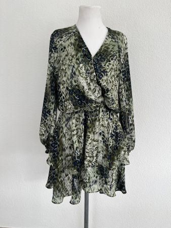 Tolles Kleid, Dehnbar, NEU, Gr. M