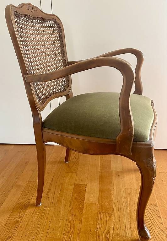 Sessel: Antiker Sessel – Gebraucht aus Allschwil von and_qg59 1