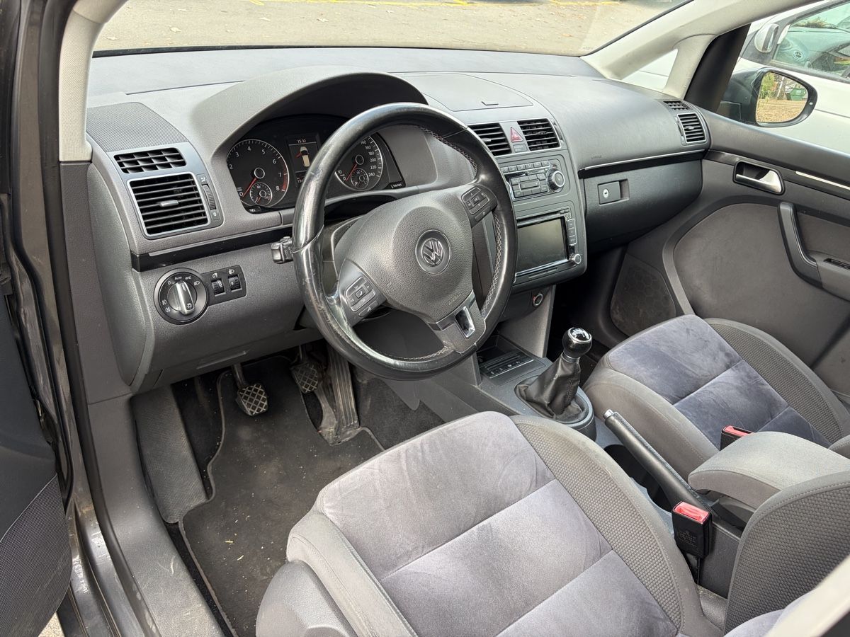 VW Automobili: VW Touran 1.2 TSI BMT – Usato da Sisseln AG venduto da Schlossladen 4