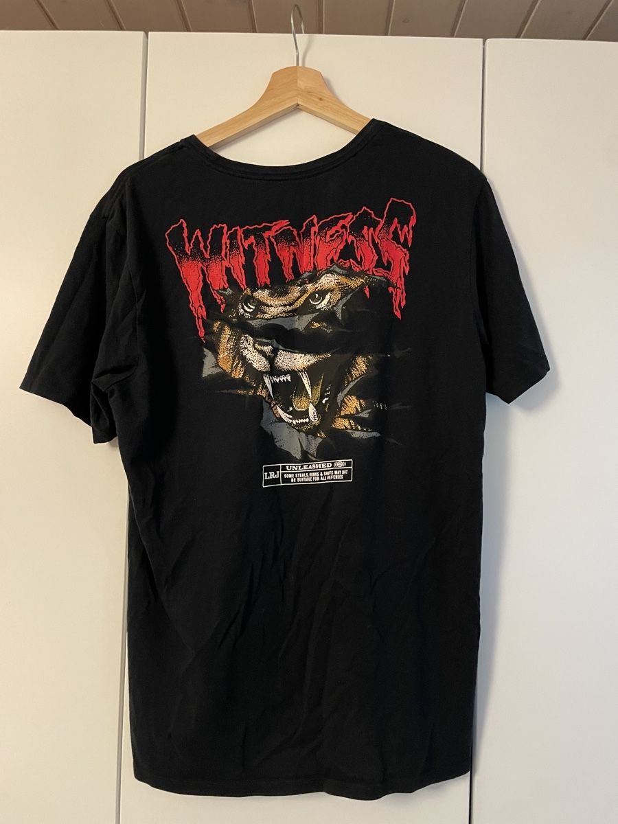Nike T-shirts: NIKE t-shirt L – D'occasion à Fahrwangen par jus_5lz7 1