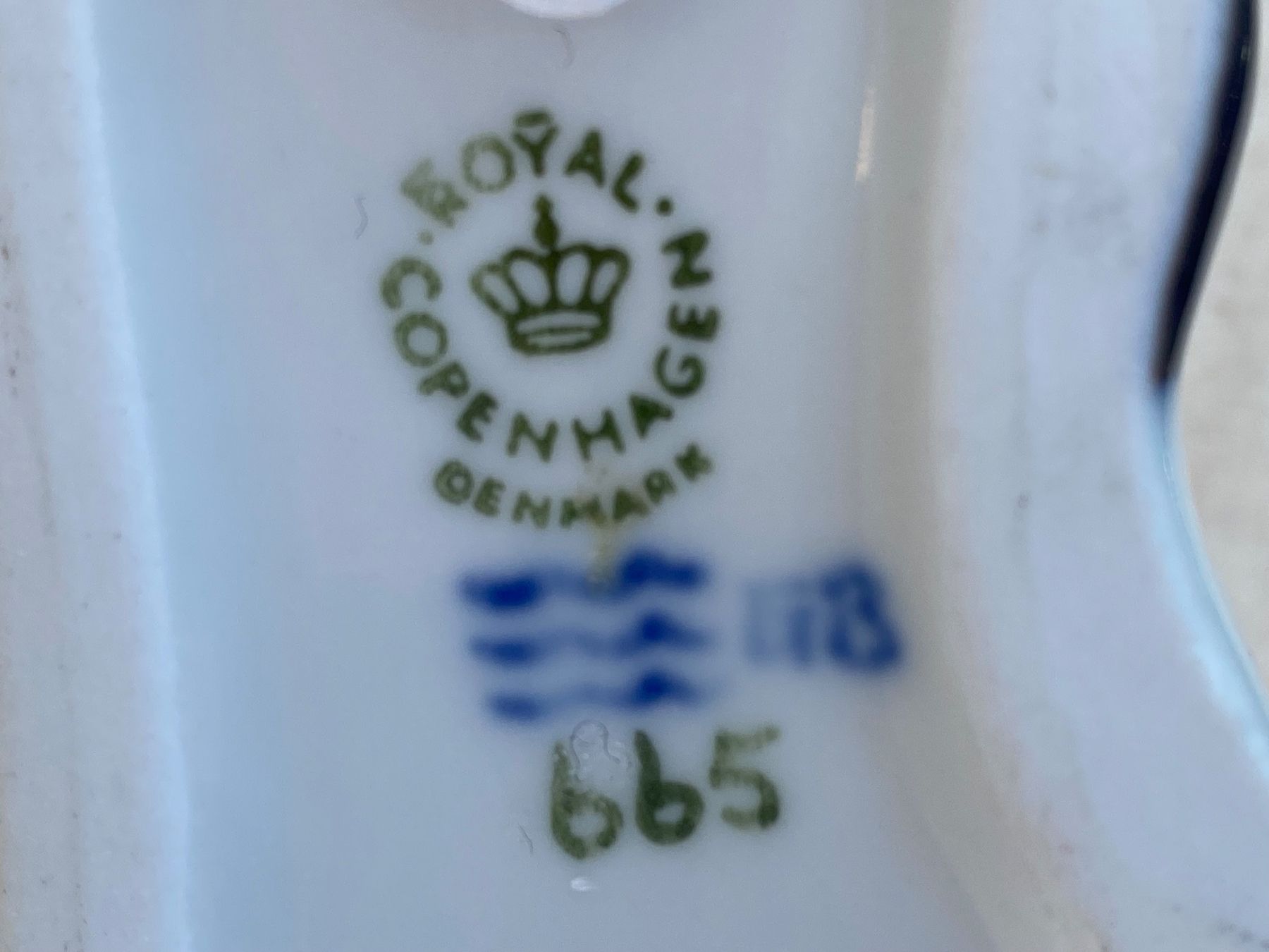 Royal Copenhagen Figuren: schöner Royal Copenhagen Panda – Gebraucht aus Feldbach von Olive1 8