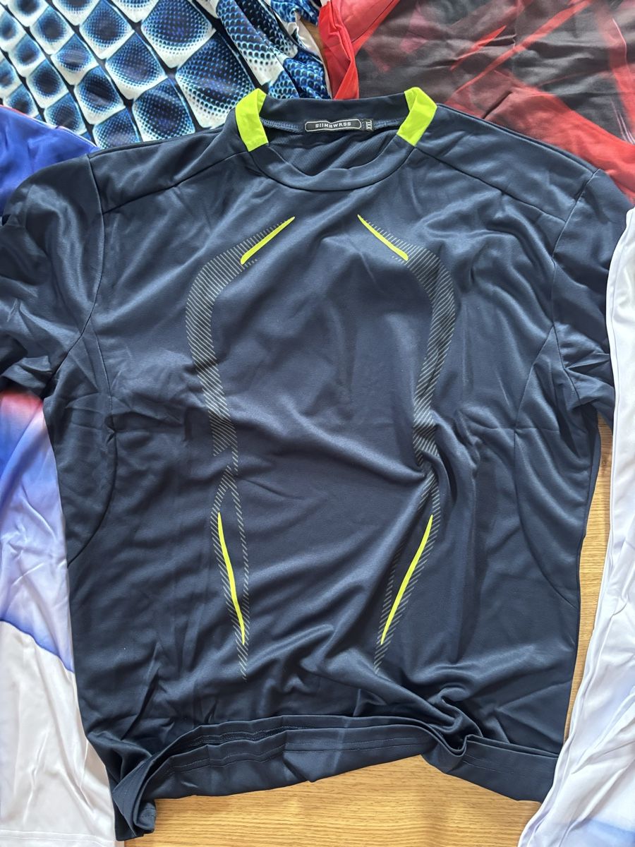 Kleiderpakete: Kleiderset 6 Teile Grösse XXL – Neu und originalverpackt aus Kirchberg SG von lar_8mw6 2