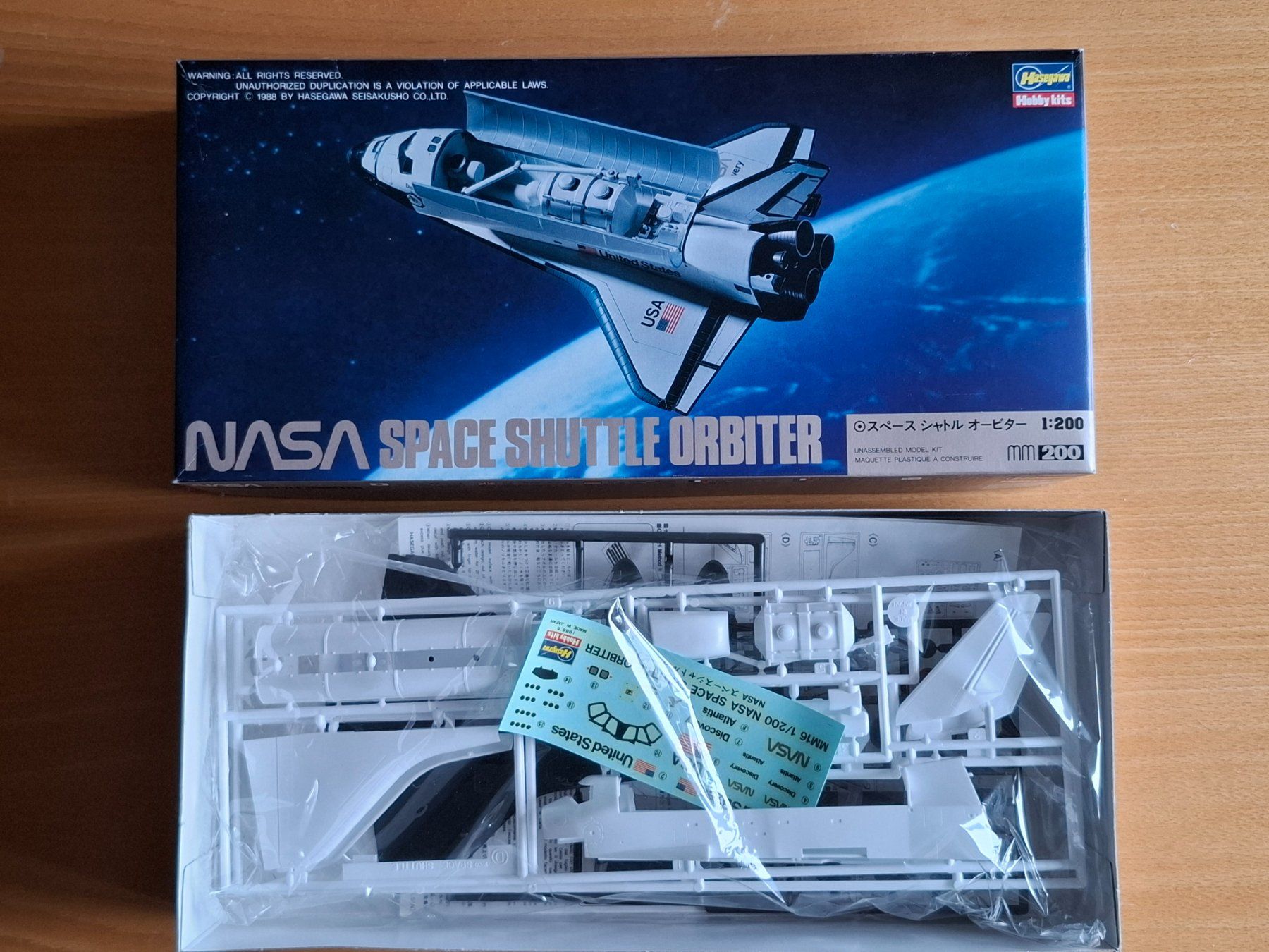 Kit di modellismo & Modellini statici: Hasegawa  1/200 NASA Space Shuttle Orbiter – Nuovo e nell'imballaggio originale da Diepoldsau venduto da beeteutel 1
