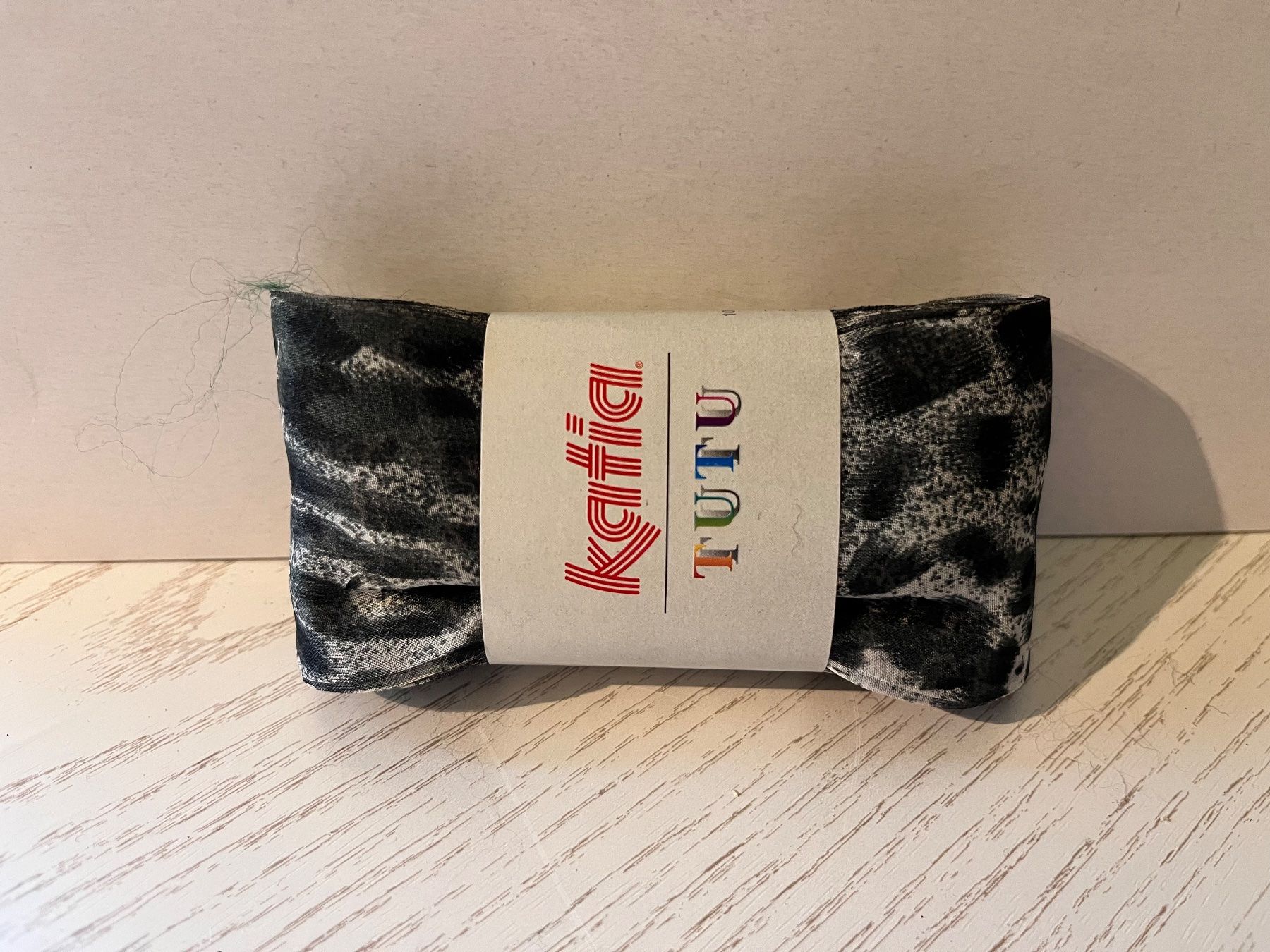 Wolle: 7 Knäuel Tutu Katia – Neu und originalverpackt aus Büsserach von bor_s88m