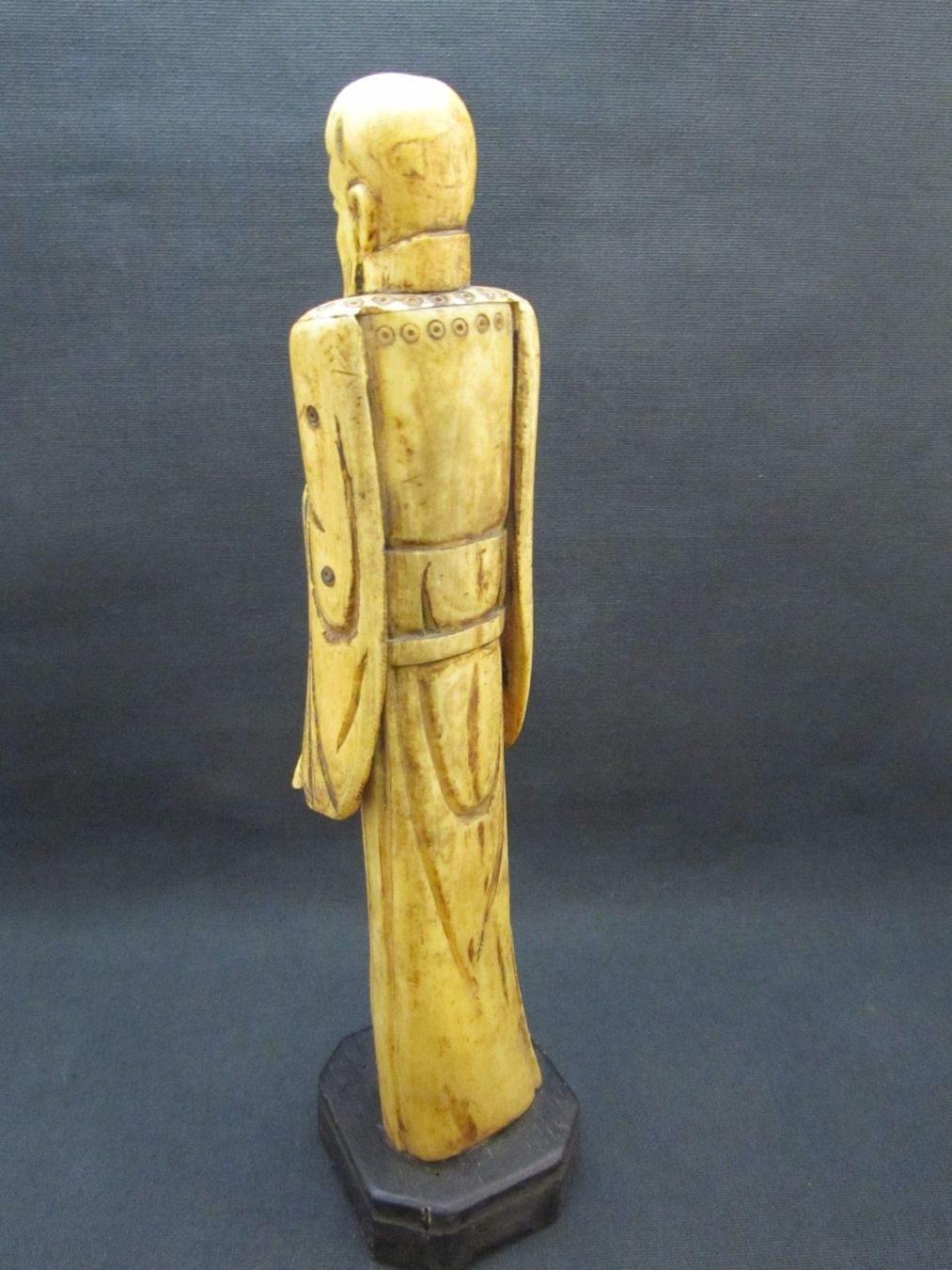 Sculptures & Statues: Figur aus Bein/Knochen – D'occasion à Basel par spinne02 4