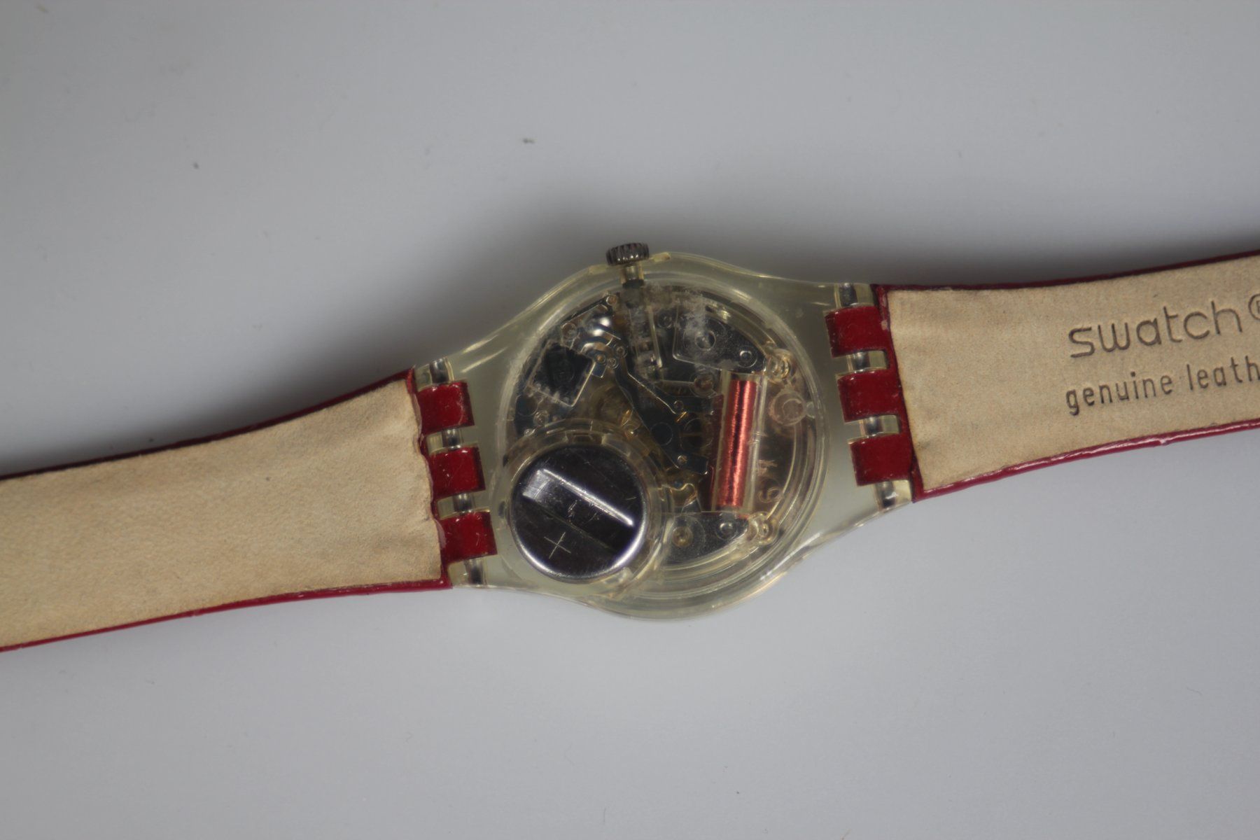 Swatch Orologi: Vintage Swatch Rot Lederarmband – Usato da Basel venduto da IRMAundFRED 3