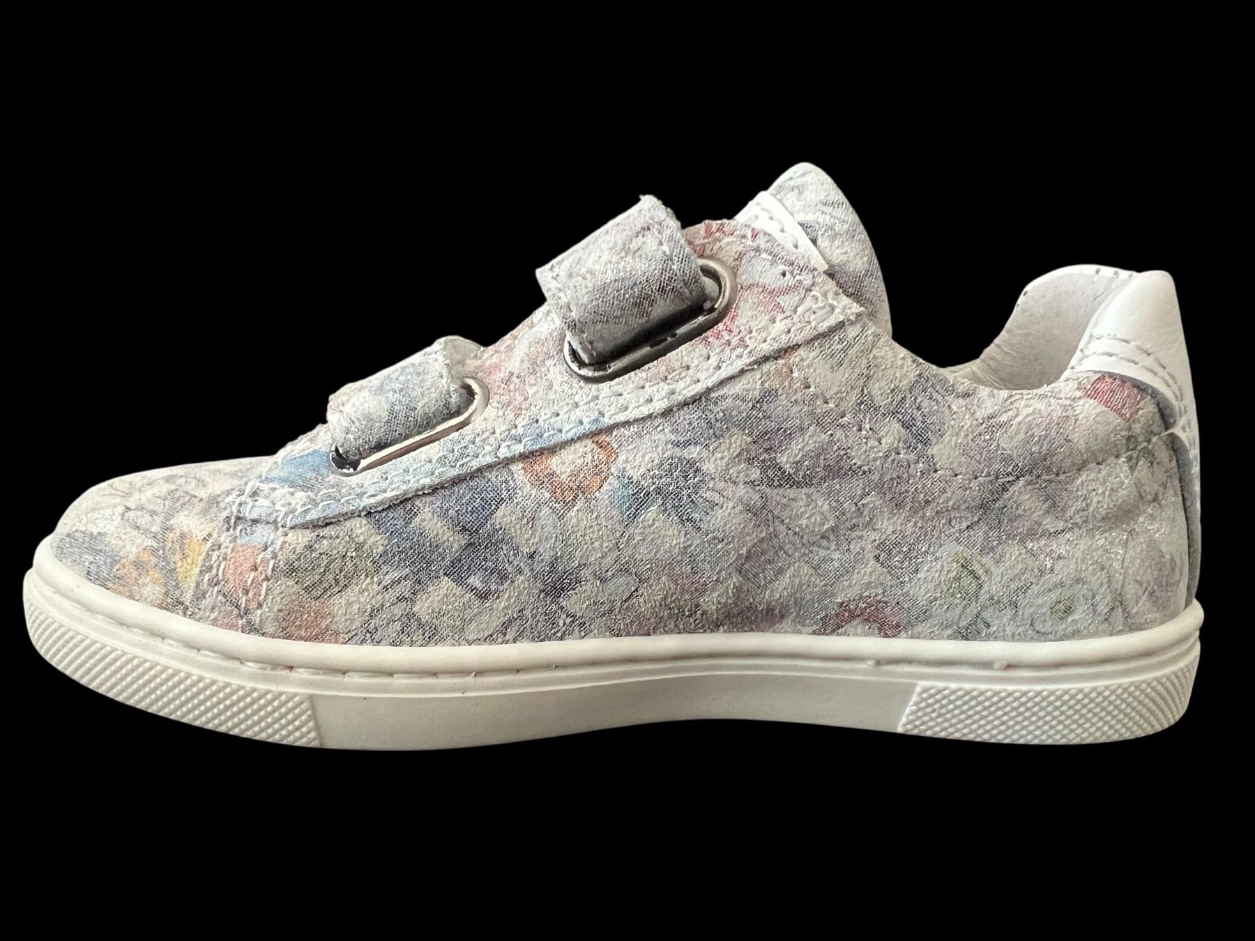 Schuhe für Mädchen: Liquidation_  Cole Bounce Sneaker aus Leder Gr. 26, 27, 30 – Neu und originalverpackt aus Steinhausen von Jan_CesilWeber 2