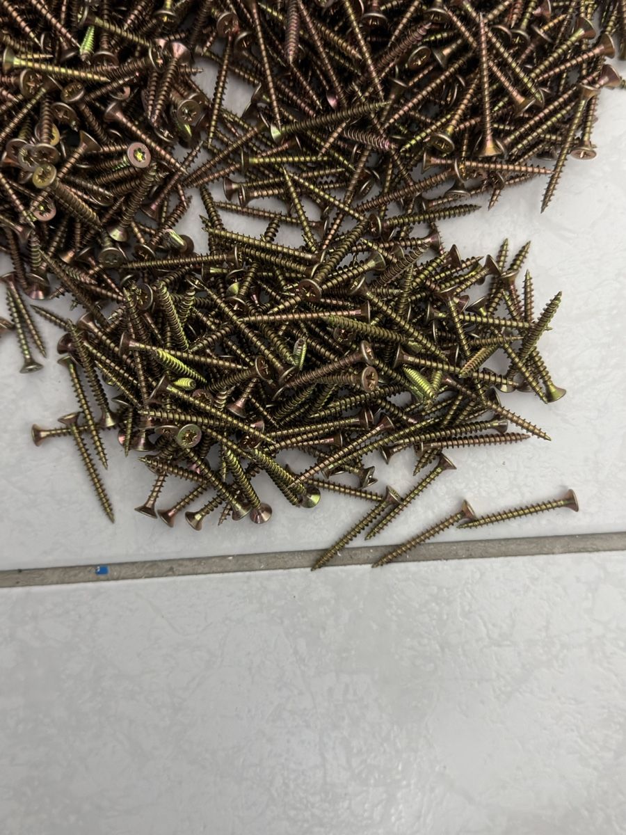 Ferramenta: Lot de vis à bois, neuves – Nuovo (secondo la descrizione) da Embrach venduto da niz_8sff 3