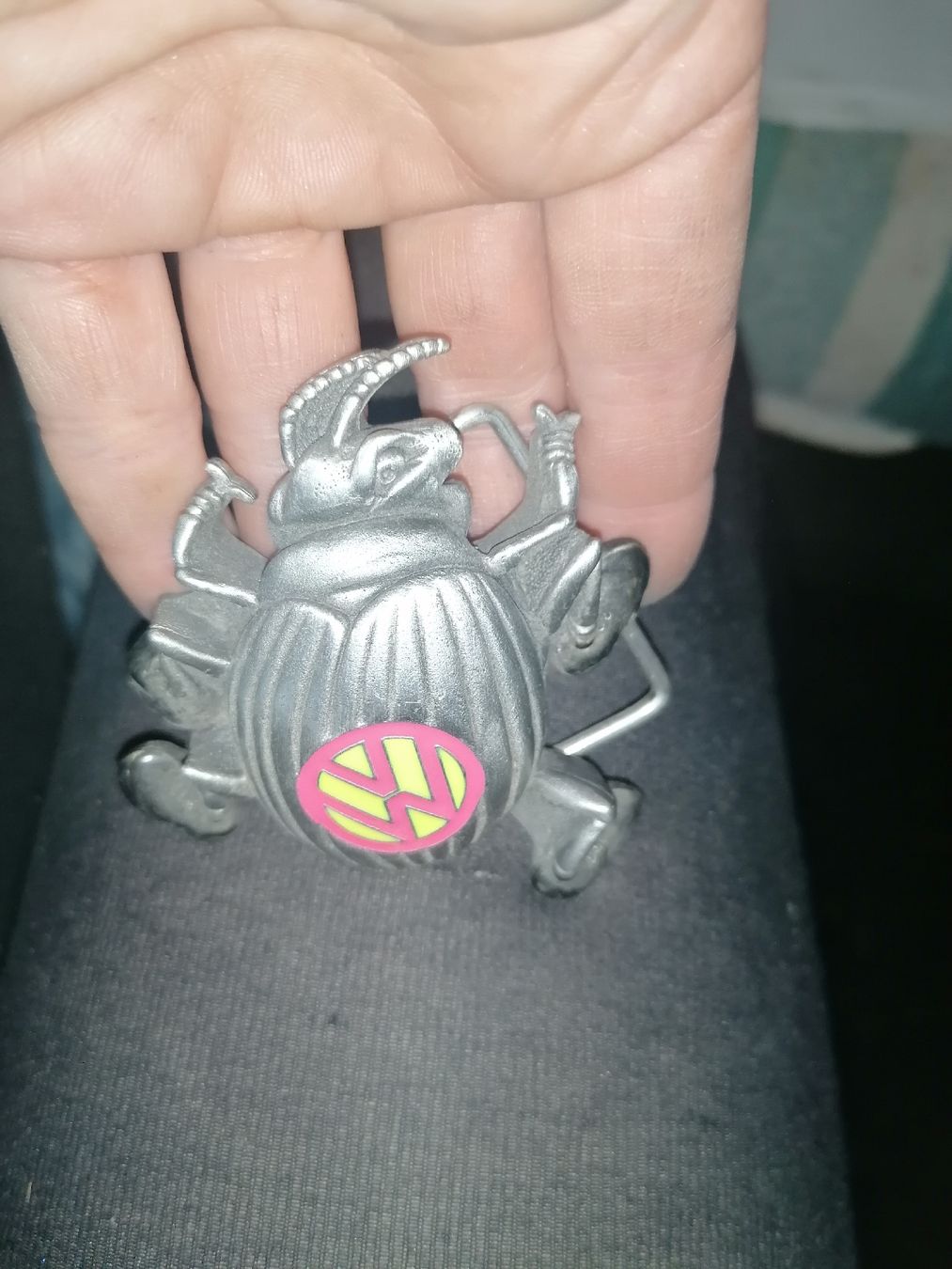 Gürtelschnallen: Gürtelschnalle Käfer mit VW Logo  Käfer – Neu (gemäss Beschreibung) aus Boniswil von 1988liringreen 1