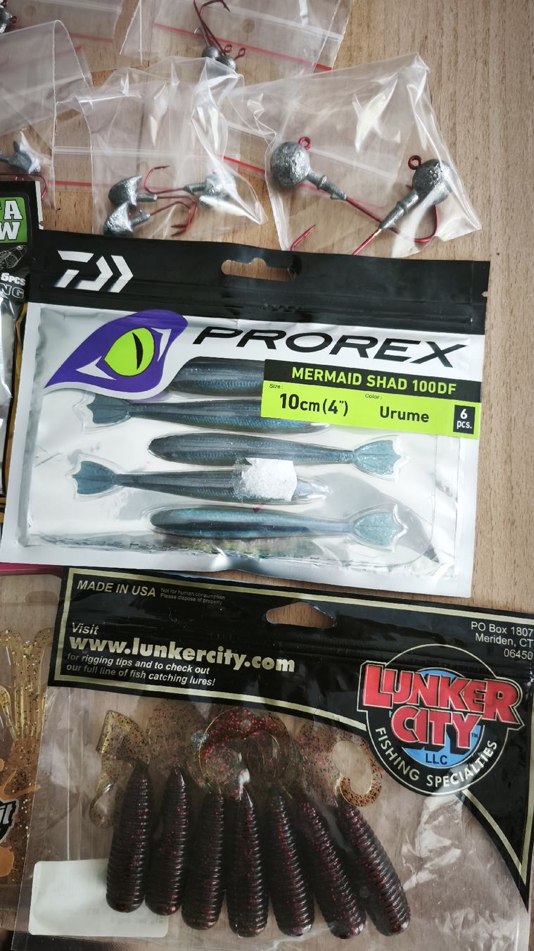 Köder: Köderset Gummis/Jigs Spro Daiwa Quantum etc – Neu und originalverpackt aus Sarnen von sebalant 2