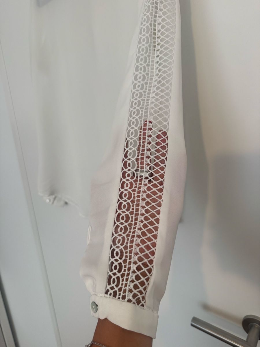 Mango Blusen: Damen Bluse weiss mit Spitzenbesatz  – Gebraucht aus Muttenz von Bea_dbr 3