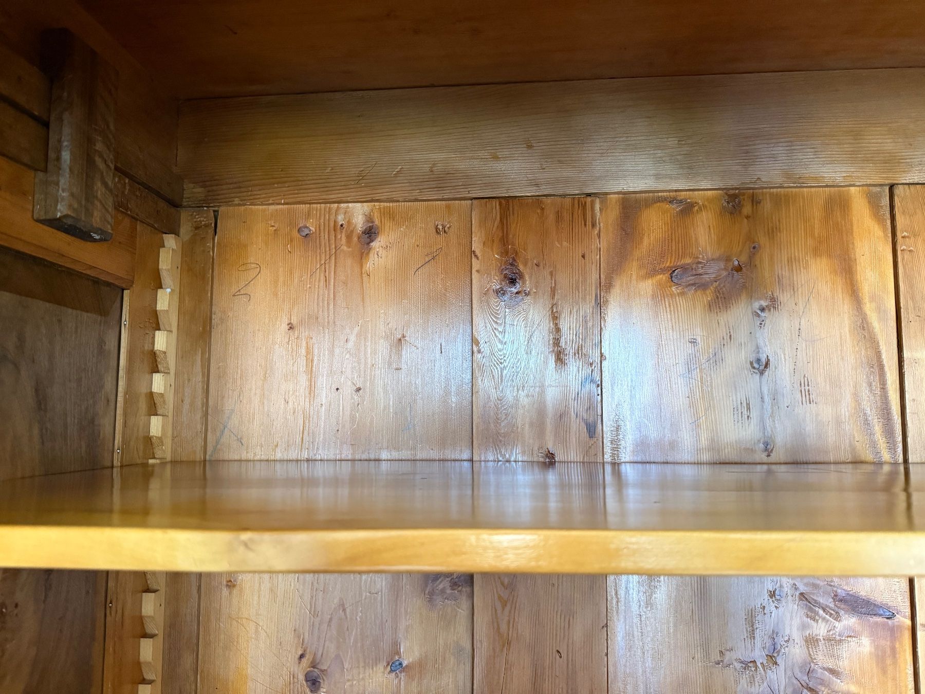 Armadi: Hallenschrank / Schrank Antik – Usato da Schlieren venduto da Imoda 5