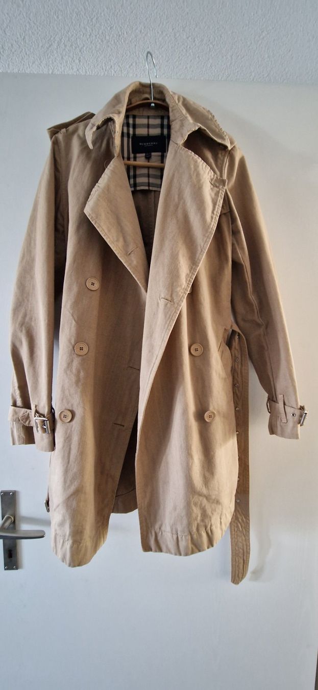 Burberry Cappotti: Trenchcoat Burberry – Usato da Winterthur venduto da Tulipane