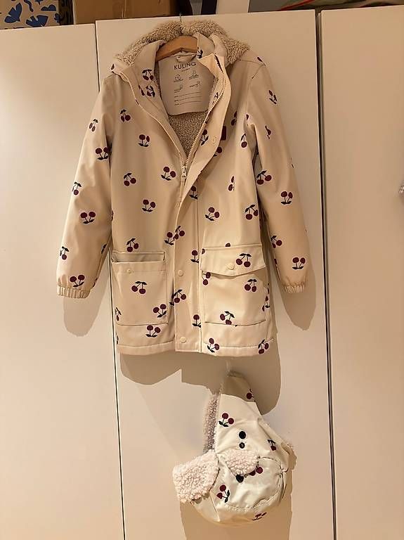 Kleiderpakete & -sets: Mädchen Kleider Herbst/Winter GR 122/128 – Gebraucht aus Zürich von j_maeder 1