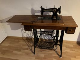 Antiquität  Nähmaschine Singer Orginal