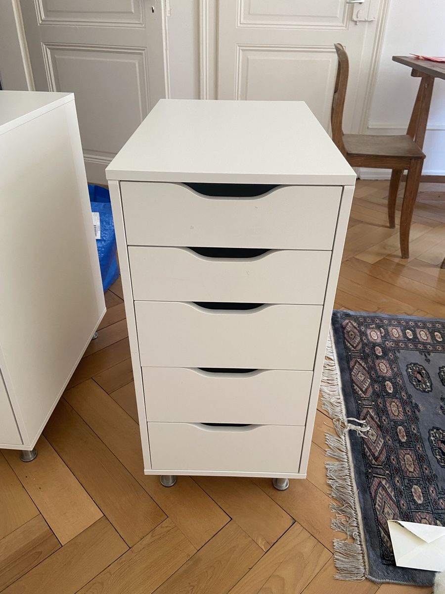Commodes: Ikea Alex Schubladen Korpus Aufbewahrungssystem  – D'occasion à Basel par Erdbeer_maus