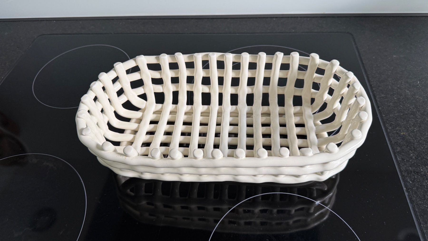 Ferm living Sonstiges für Haushalt & Wohnen: FERM LIVING CLASSIC Ceramic Basket - Oval – Gebraucht aus Zürich von pre_vy7t 3