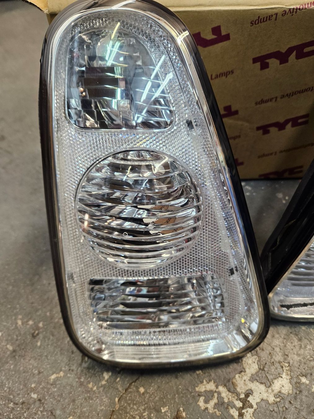 Mini Fari: MINI R50 weisse Rückleuchten – Usato da Winterthur venduto da ThomasVtec 1