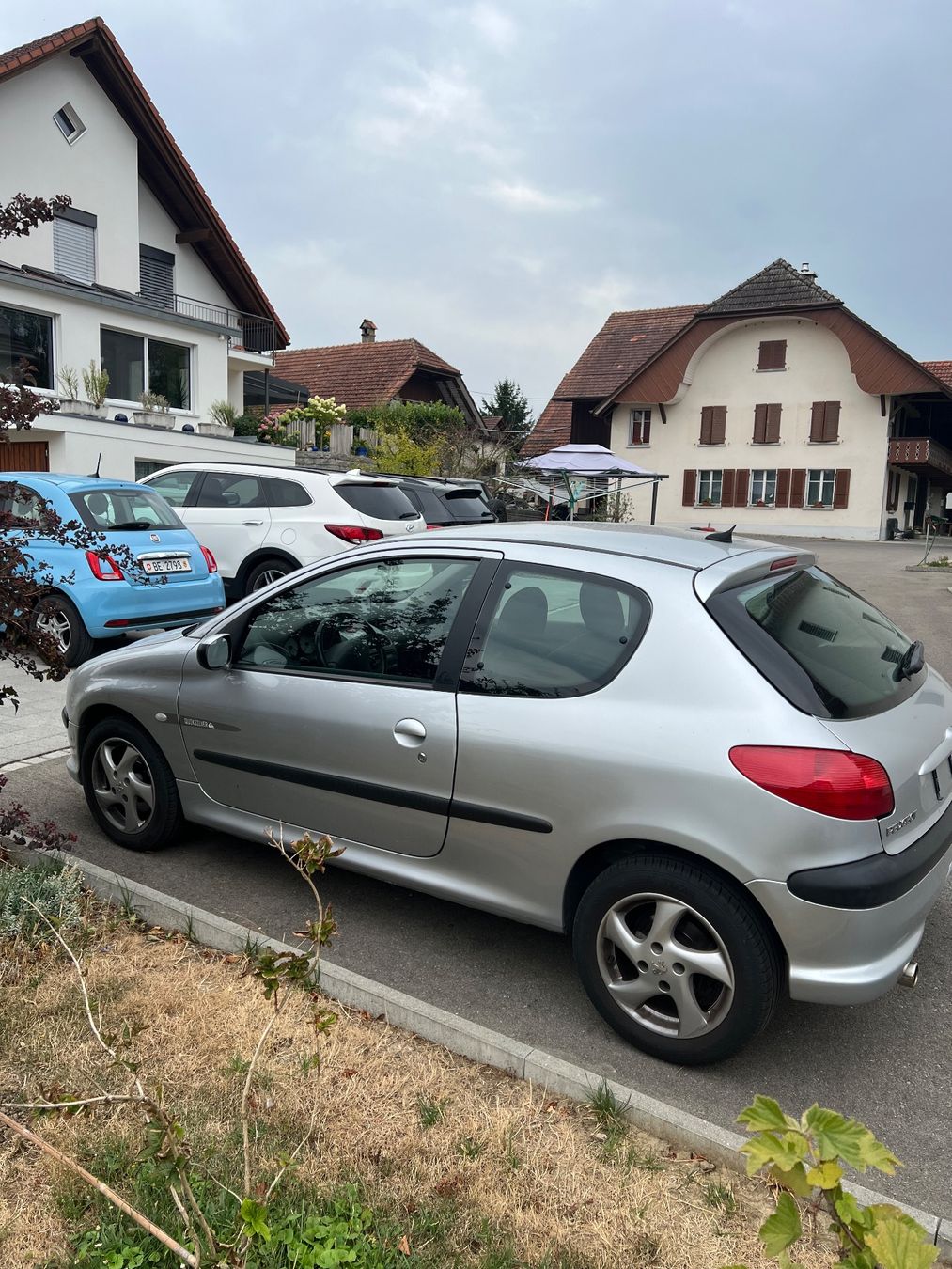 Peugeot Autos: Peugeot 206 - 1.6 Quicksilver - Ab 1.- – D'occasion à Sutz par Toyota14 1